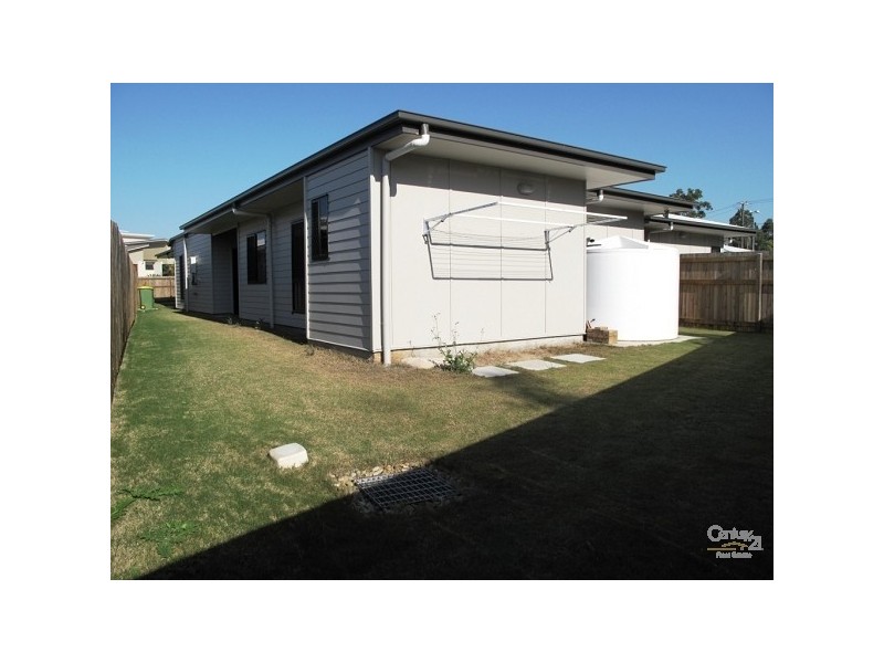 2/71 Sunningdale Drive, Redland Bay QLD 4165