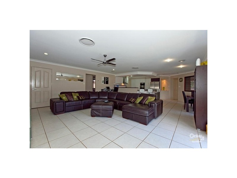 3 Cole Street, Redland Bay QLD 4165