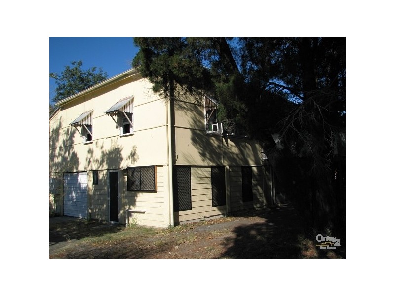 74 Sandy Camp Road, Wynnum QLD 4178