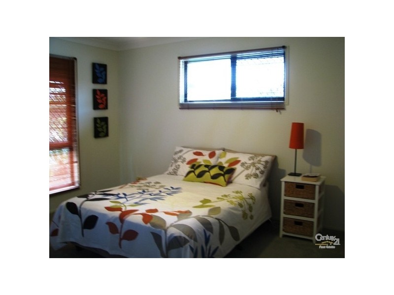 2 Westburn Court, Redland Bay QLD 4165