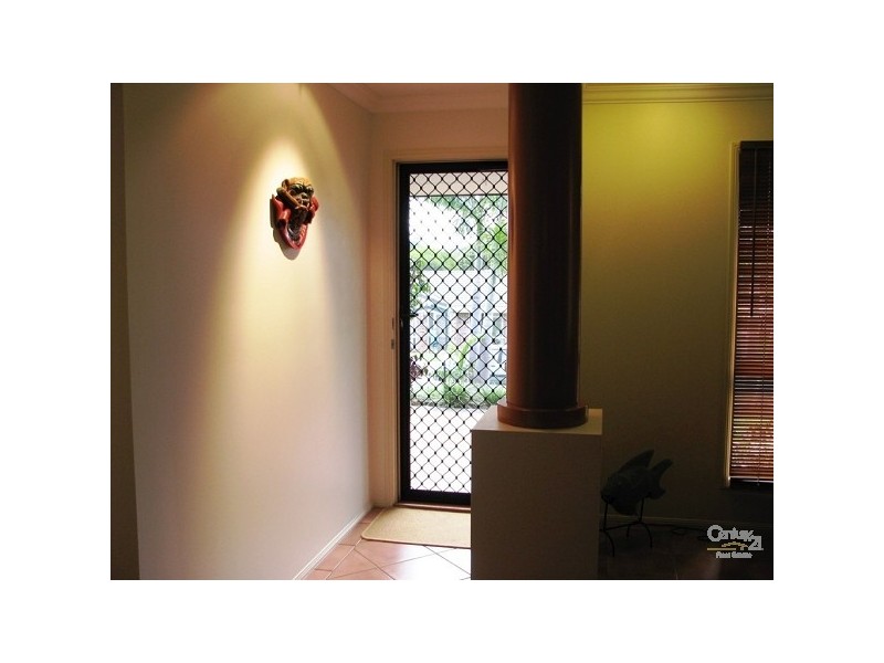 2 Westburn Court, Redland Bay QLD 4165