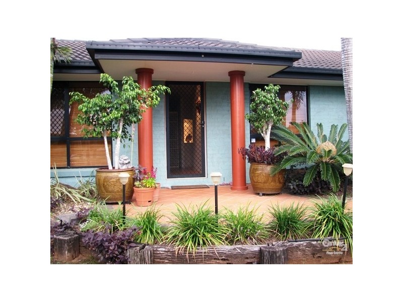 2 Westburn Court, Redland Bay QLD 4165