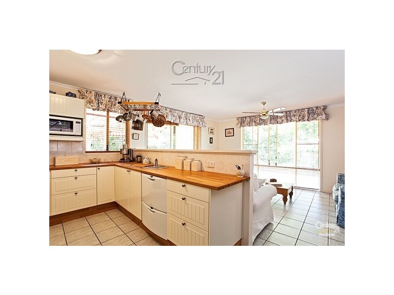 31 Pinelands cct, Redland Bay QLD 4165