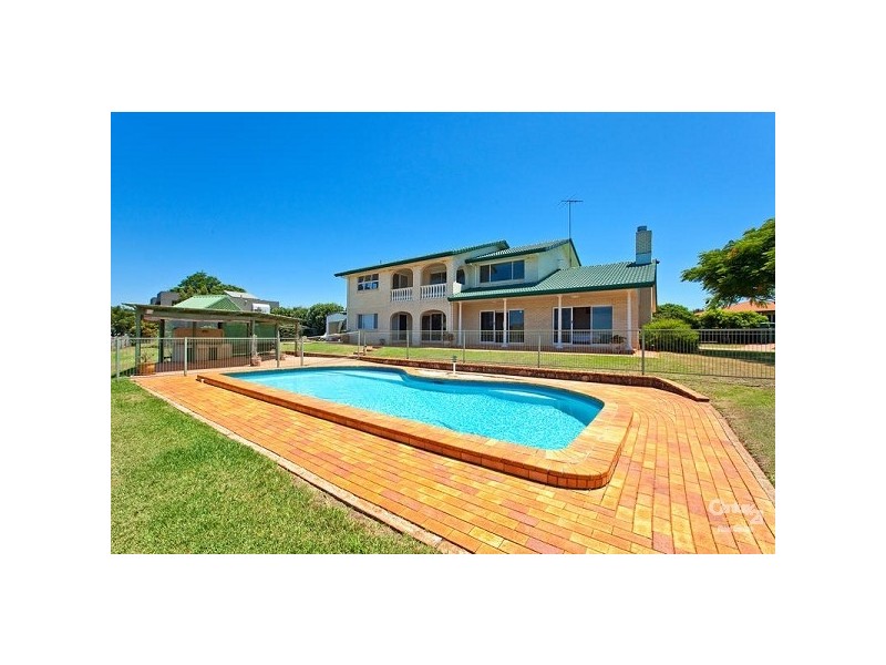 12 Wilson Esplanade, Redland Bay QLD 4165