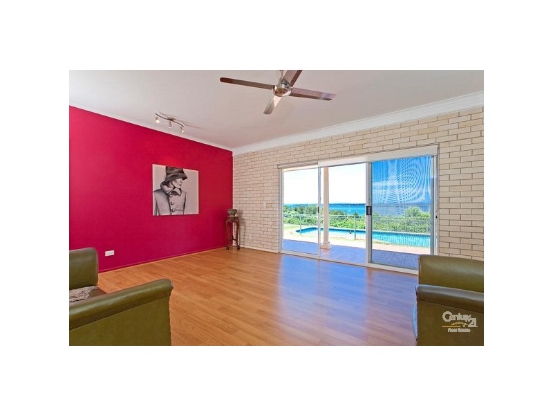 12 Wilson Esplanade, Redland Bay QLD 4165