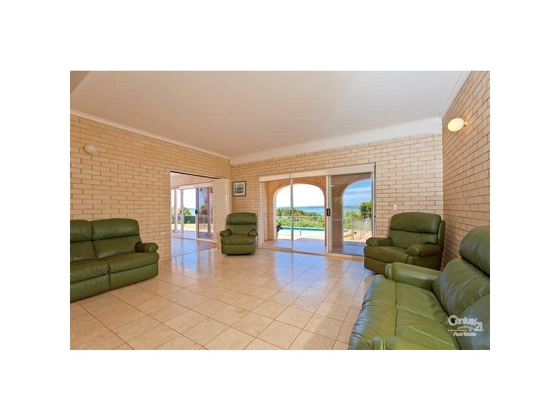 12 Wilson Esplanade, Redland Bay QLD 4165