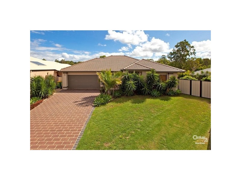 8 Pitman Place, Redland Bay QLD 4165