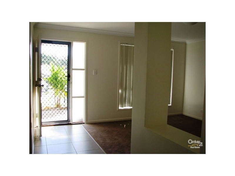 4 St Bees Close, Redland Bay QLD 4165