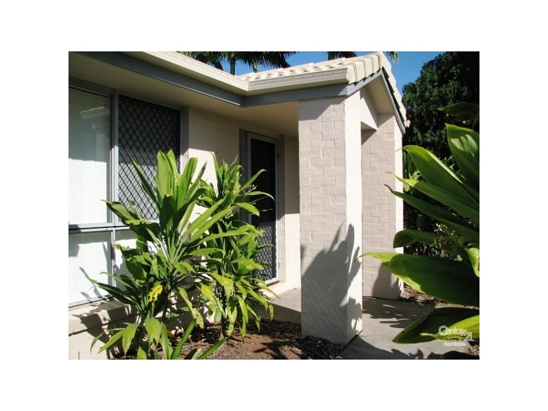 4 St Bees Close, Redland Bay QLD 4165