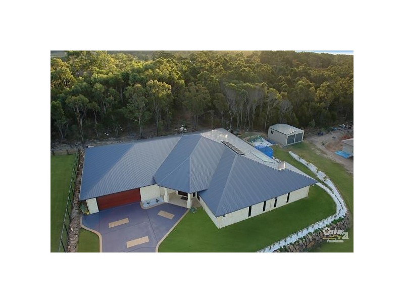 70 – 72 Emperor Drive, Redland Bay QLD 4165