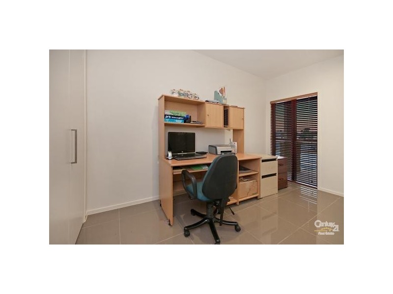 70 – 72 Emperor Drive, Redland Bay QLD 4165