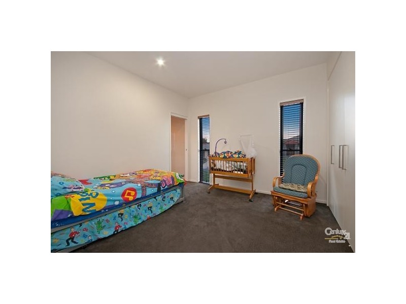 70 – 72 Emperor Drive, Redland Bay QLD 4165