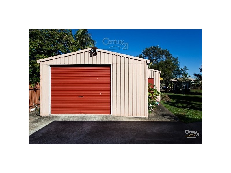 8 Holz Street, Victoria Point QLD 4165