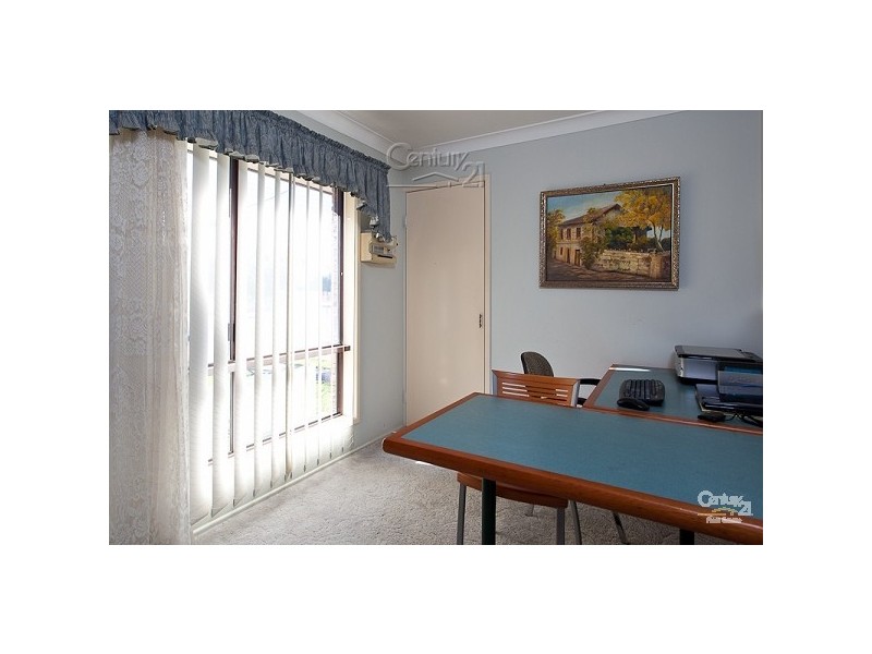 8 Holz Street, Victoria Point QLD 4165