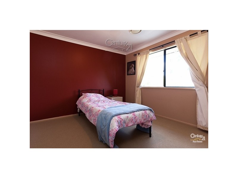 1 Panorama Ct, Redland Bay QLD 4165