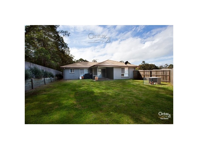 12 Green Place, Redland Bay QLD 4165