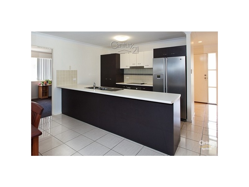 12 Green Place, Redland Bay QLD 4165