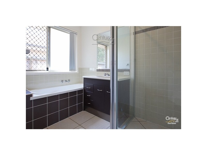 12 Green Place, Redland Bay QLD 4165