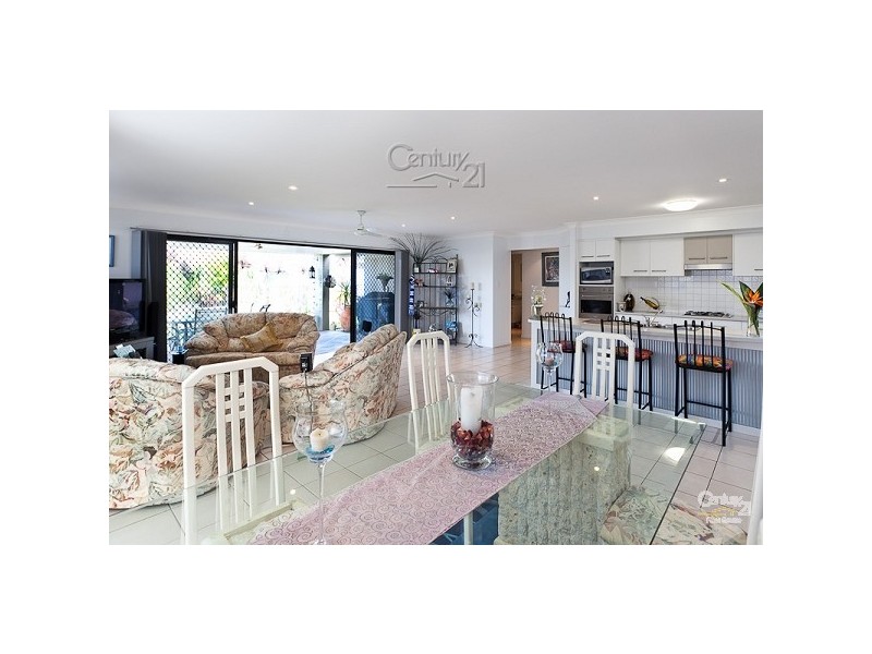 9 Syracuse Street, Redland Bay QLD 4165