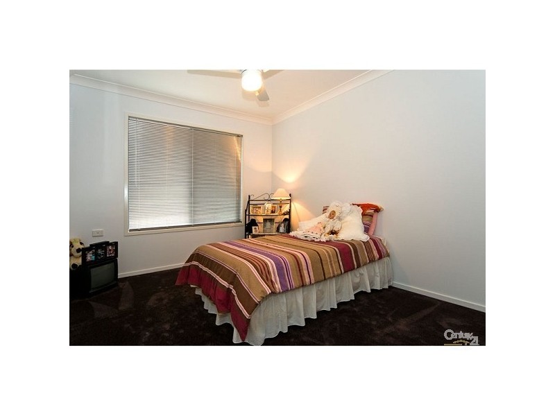 9 Syracuse Street, Redland Bay QLD 4165