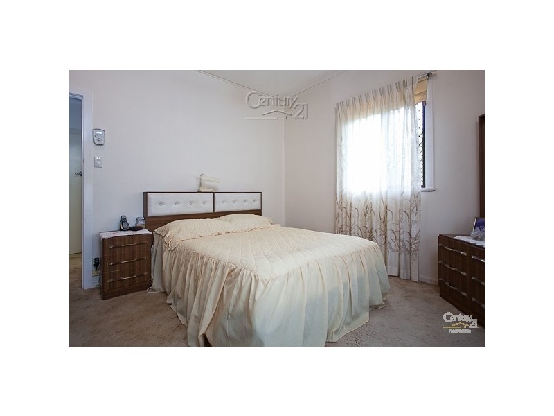 91 Dart Street, Redland Bay QLD 4165