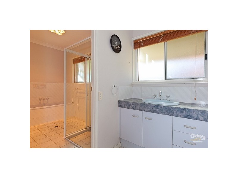 32 Tipuana Drive, Capalaba QLD 4157