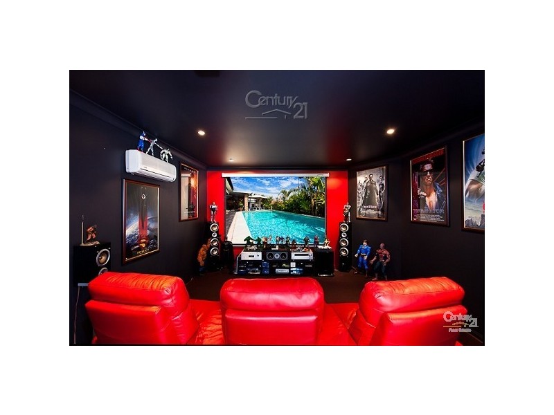 4 Mathison Court, Redland Bay QLD 4165