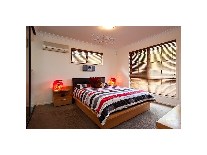 4 Mathison Court, Redland Bay QLD 4165