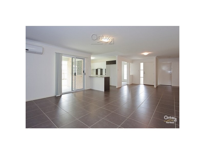 16 Green Place, Redland Bay QLD 4165