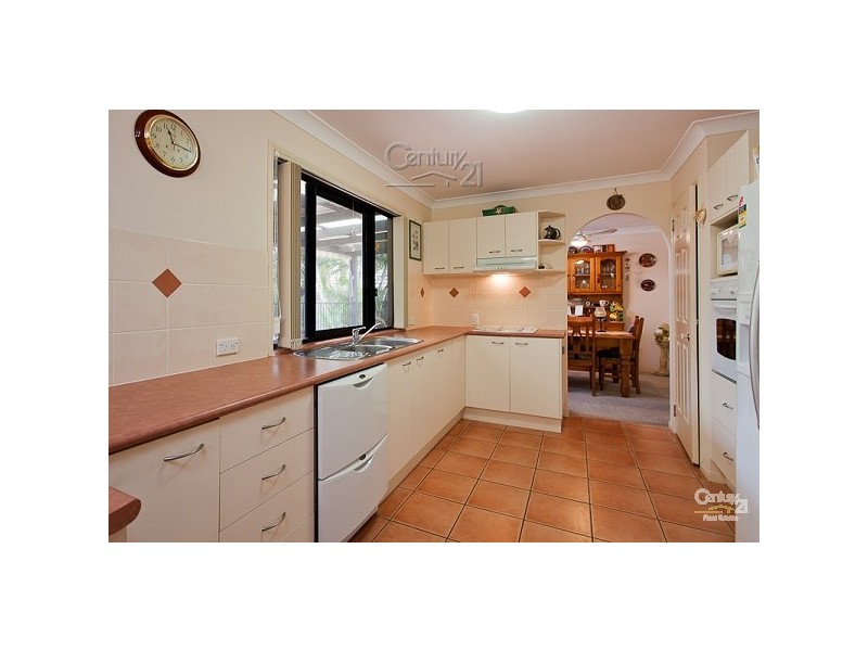 18 Brookvale Drive, Victoria Point QLD 4165