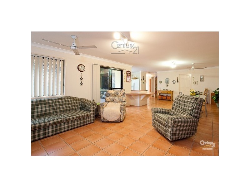 18 Brookvale Drive, Victoria Point QLD 4165