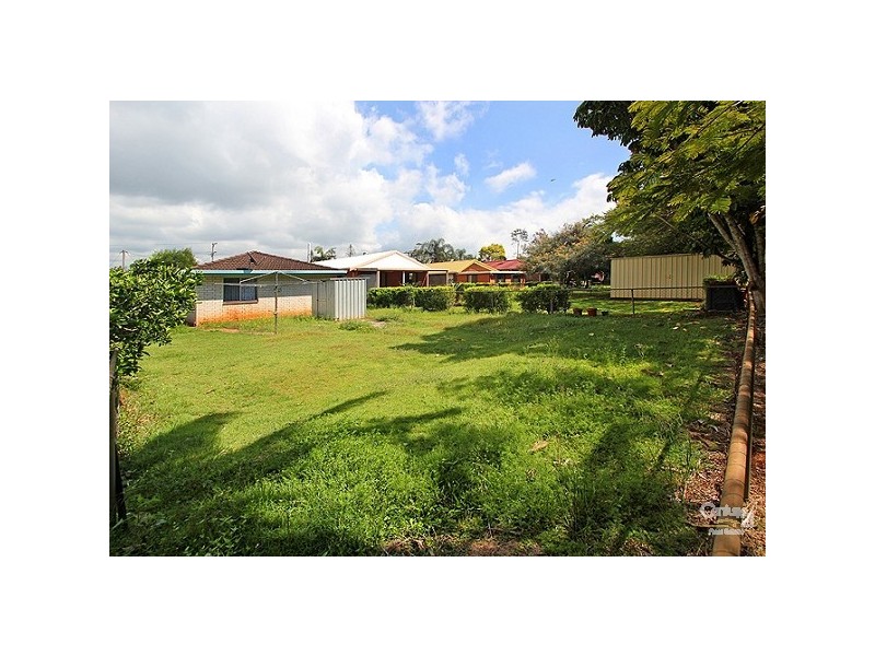 132 Dart Street, Redland Bay QLD 4165