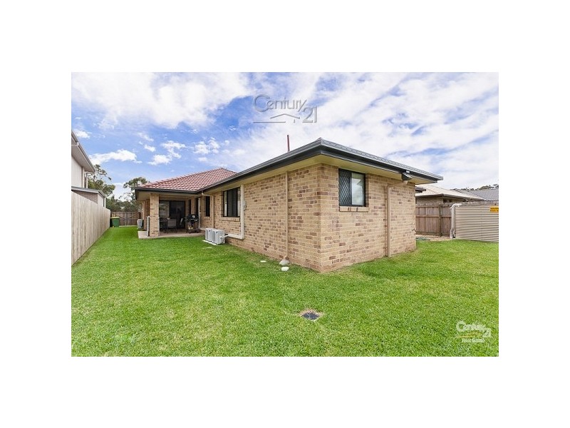 53 Emperor Drive, Redland Bay QLD 4165