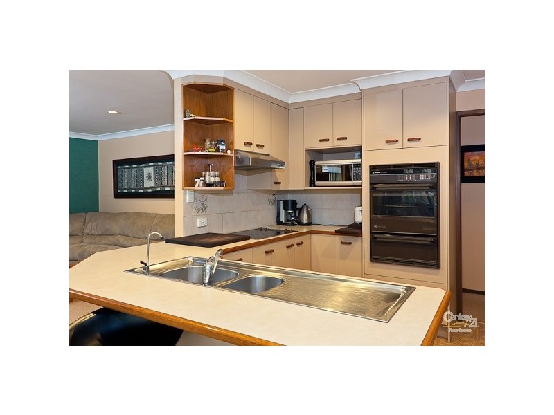 348 Chatswood Rd, Shailer Park QLD 4128