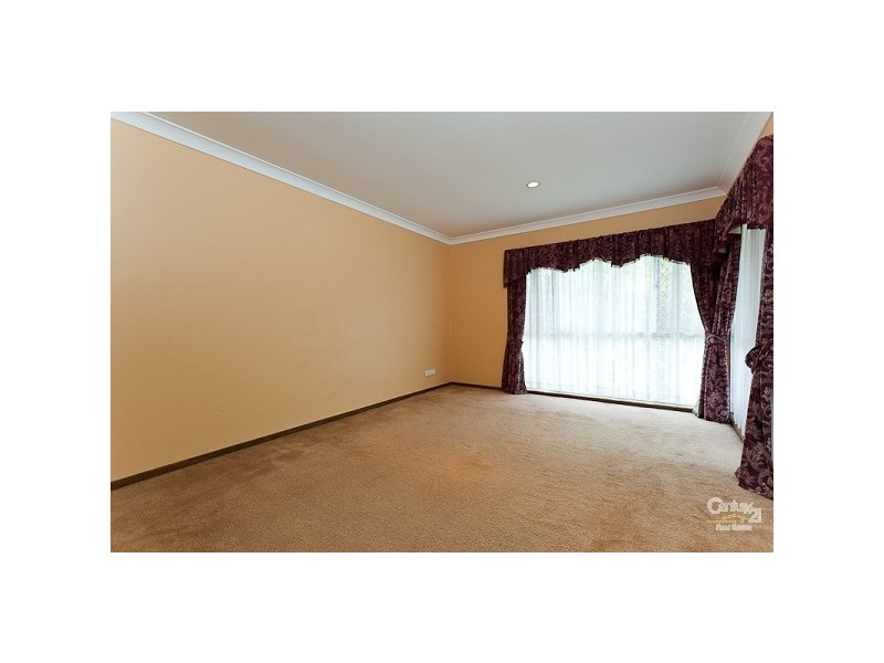 348 Chatswood Rd, Shailer Park QLD 4128