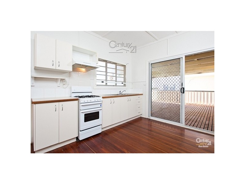 329 Esplanade, Redland Bay QLD 4165