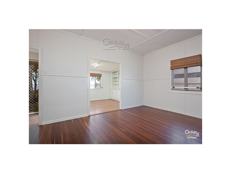 329 Esplanade, Redland Bay QLD 4165