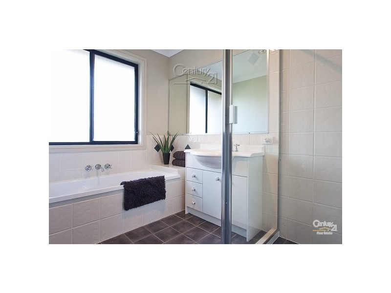 3 Seabrae Drive, Redland Bay QLD 4165