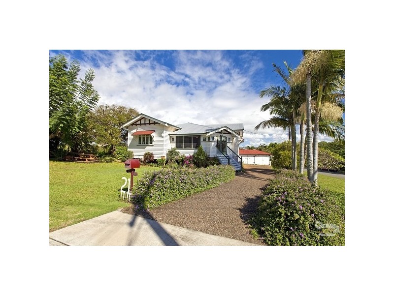 21 Weinam Street, Redland Bay QLD 4165