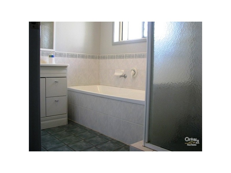 2 Applecross Court, Victoria Point QLD 4165