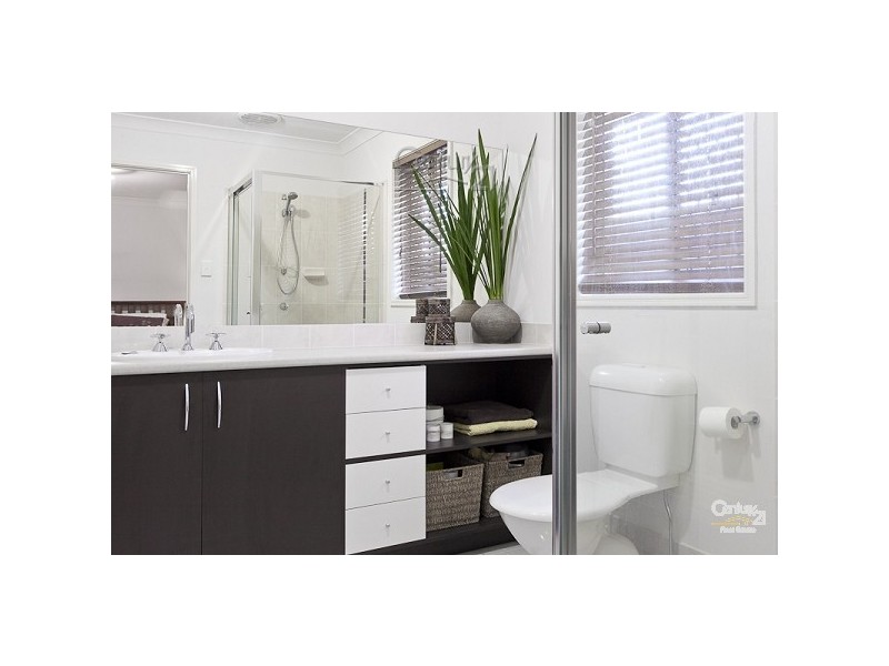 9 FORREST STREET, Redland Bay QLD 4165