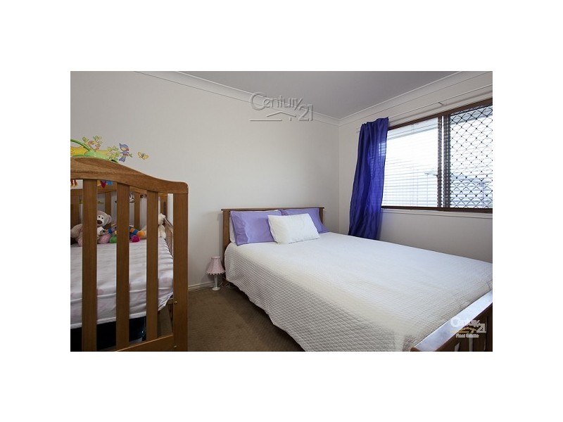 9 FORREST STREET, Redland Bay QLD 4165