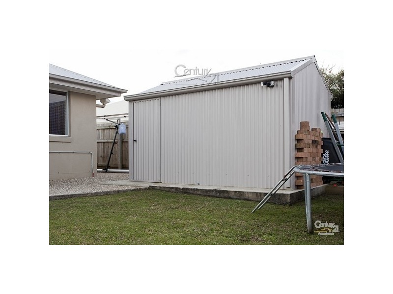 9 FORREST STREET, Redland Bay QLD 4165