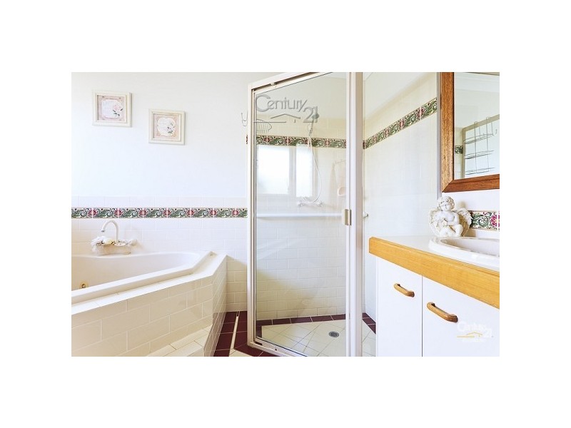 3 Viewfield Street, Redland Bay QLD 4165