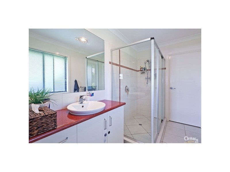 15 Cole, Redland Bay QLD 4165