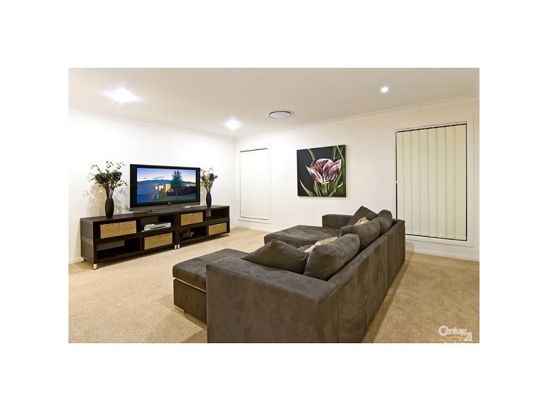 10 Cole St, Redland Bay QLD 4165