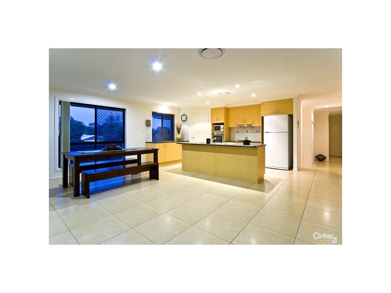 10 Cole St, Redland Bay QLD 4165