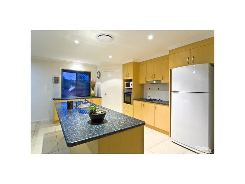 10 Cole St, Redland Bay QLD 4165