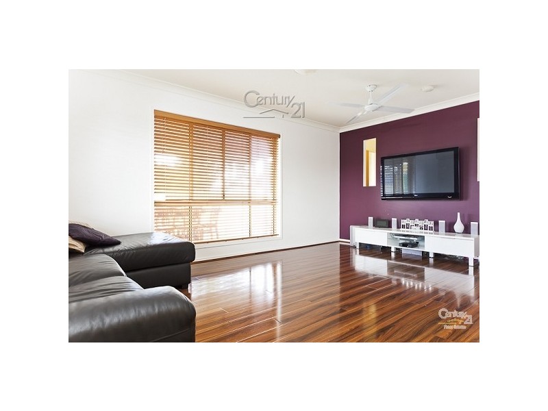 17 Poinciana Ave, Victoria Point QLD 4165