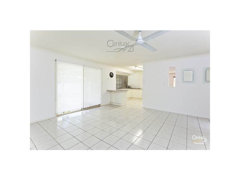 17 Poinciana Ave, Victoria Point QLD 4165